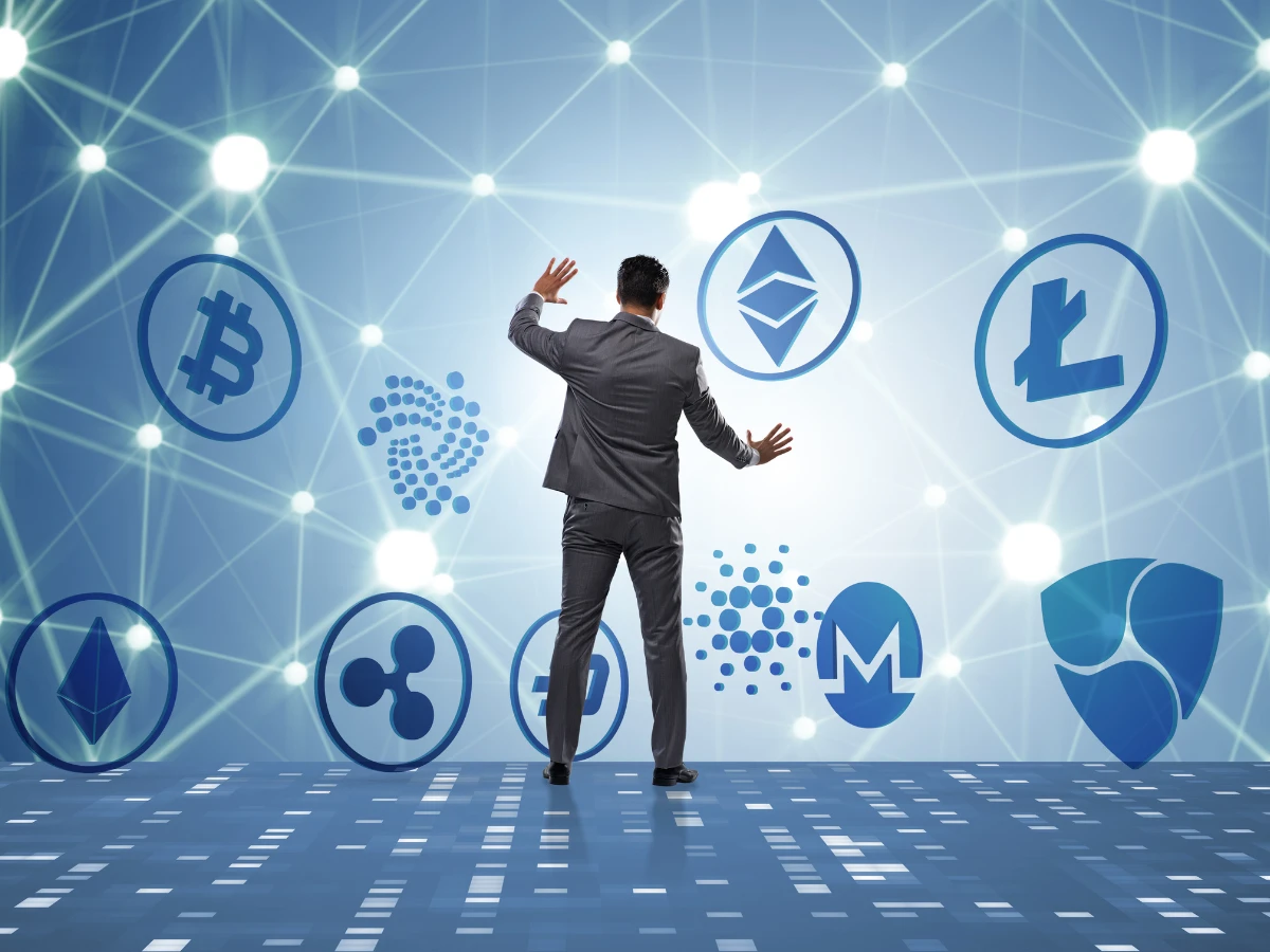 الربح من العملات الرقمية 2025: استراتيجيات للمبتدئين والمحترفين